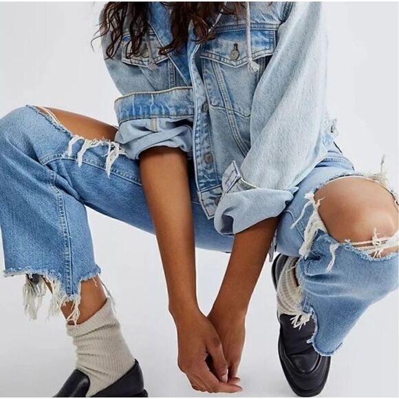 Free People Maggie Straight Leg Mid Rise Distressed Denim Jeans Size 26 Waist - Picture 8 of 15
